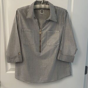 Anne Klein gray Striped with gold thread, 1/2 Zipper front